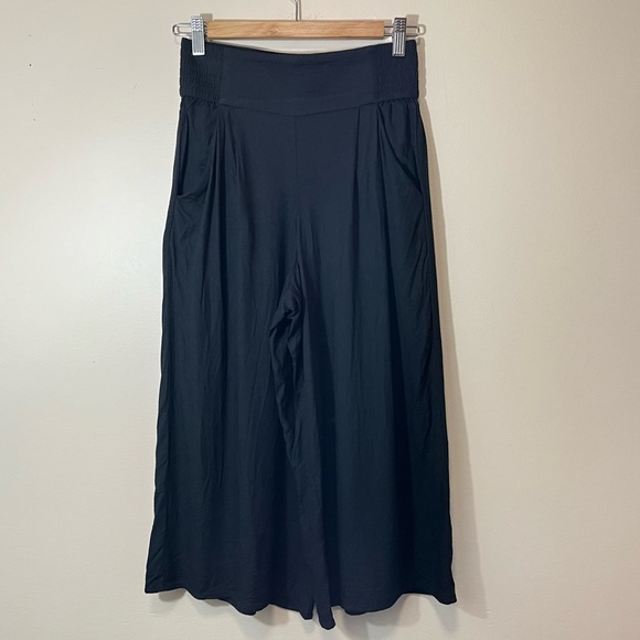 Sunday Best Sullivan Pant - Cropped Wide Leg Pant Culottes - Picture 3 of 16
